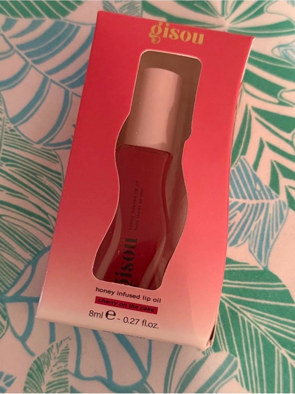 Gisou lip oil cherry on the cake